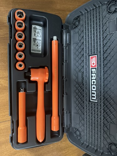 Facom tools set - tools, metrica